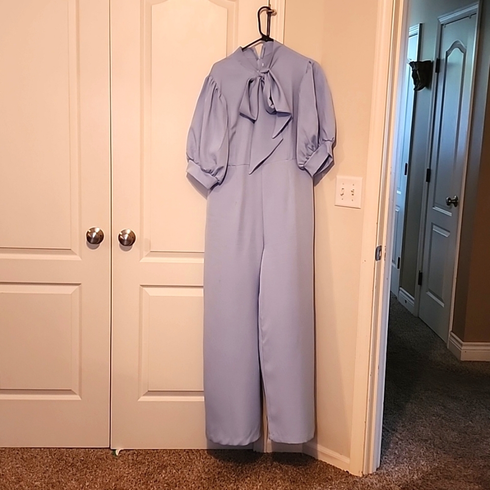 Baby blue jumpsuit soft withbowknot